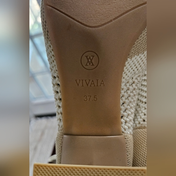 VIVAIA Square-Toe Perforated Heeled Boots(Melissa) In Cream Ivory. Size 7 - Picture 10 of 15